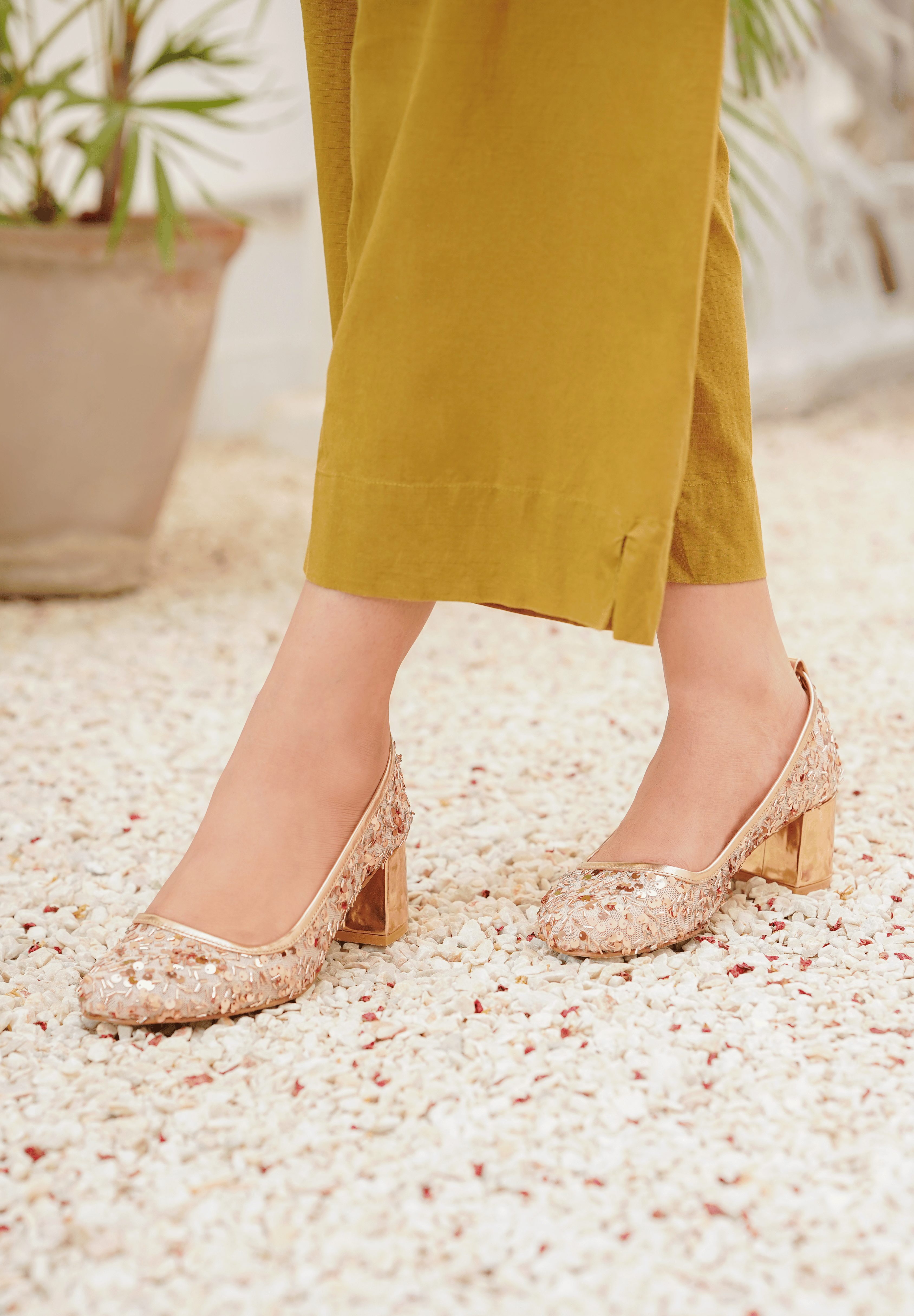Sequin Mesh Ballet Heels Elegant Broad Toe (Golden)