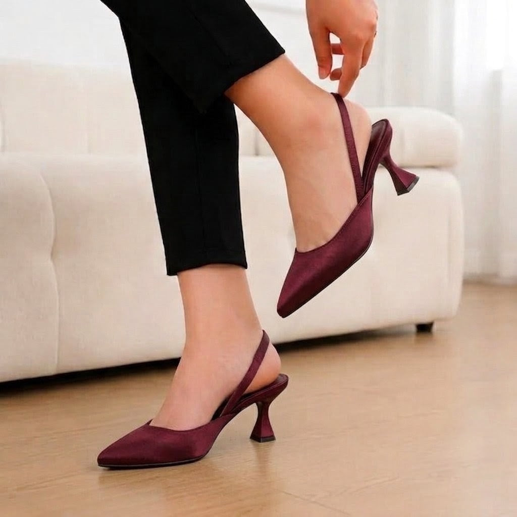 ELARA KITTEN HEEL