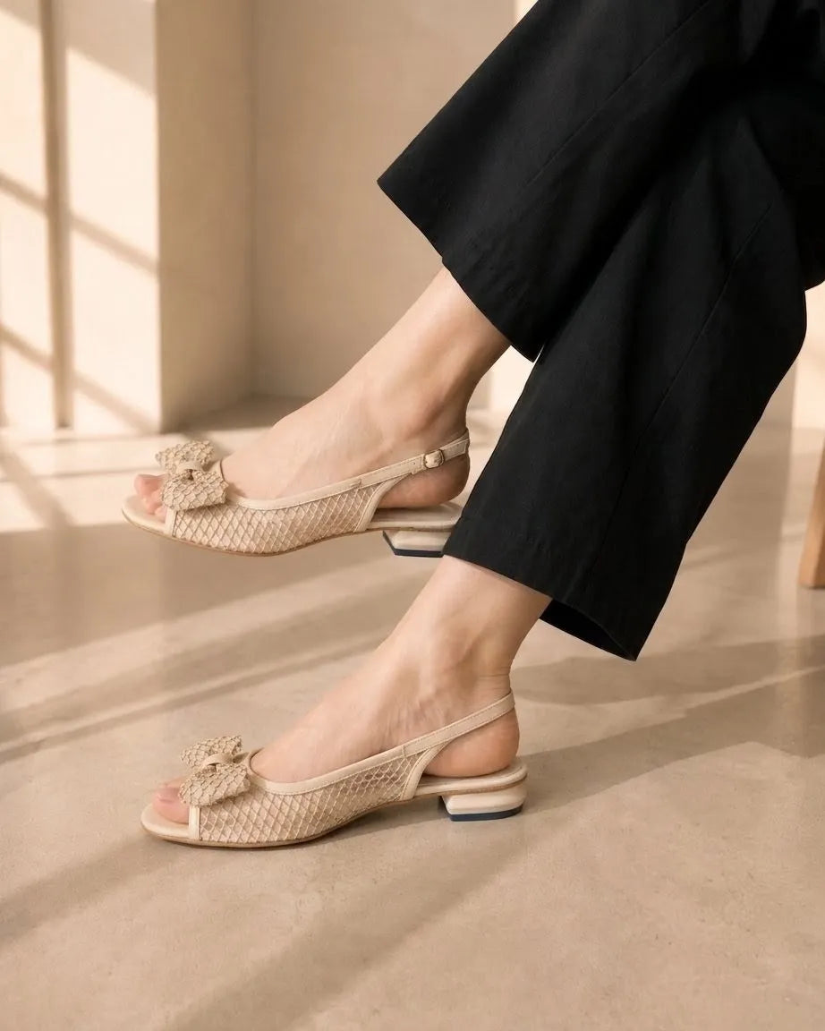 CRYSTAL BOW SLIDES