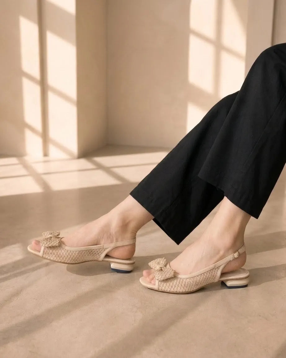 CRYSTAL BOW SLIDES