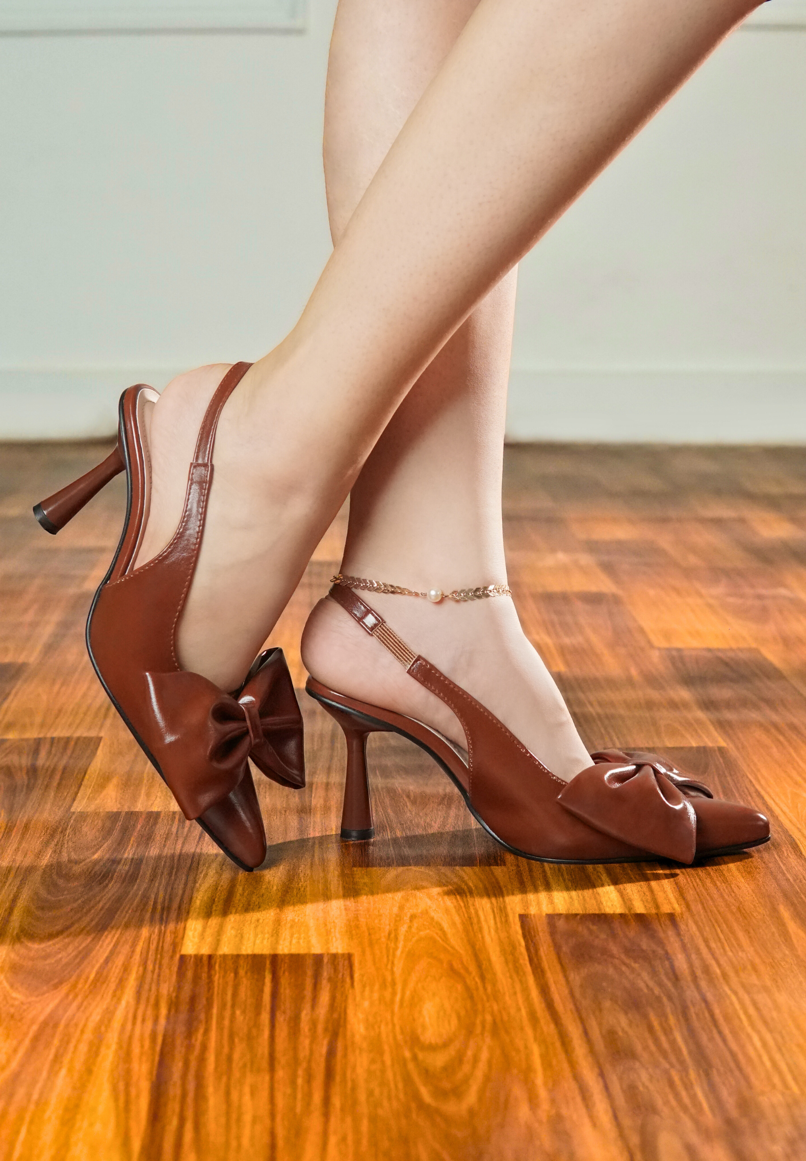 Maldiv Bow Heel Pump