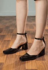 Mariangela Block Heel Pump